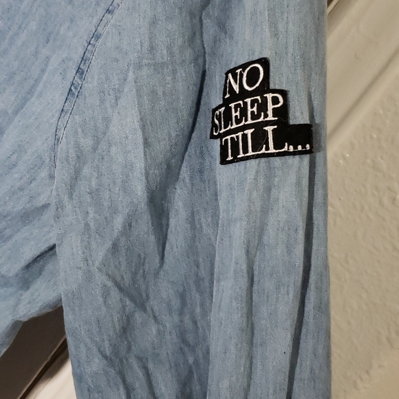 Jacket - Picture 3 of 3